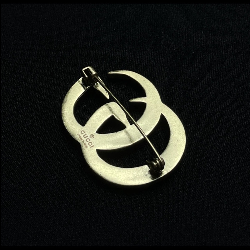 Gucci Gold Brooch with Pink and Blue Crystals - Picture 6 of 9